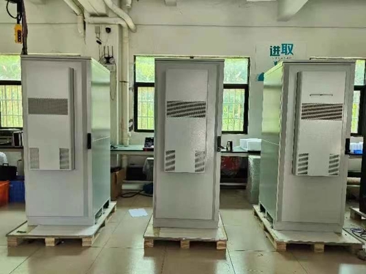 Προσαρμοσμένο εξωτερικό -48Vdc 24KW τηλεπικοινωνιακό σύστημα ισχύος με Smartpack S ελεγκτή Flatpack2 48V 2000W μονάδες