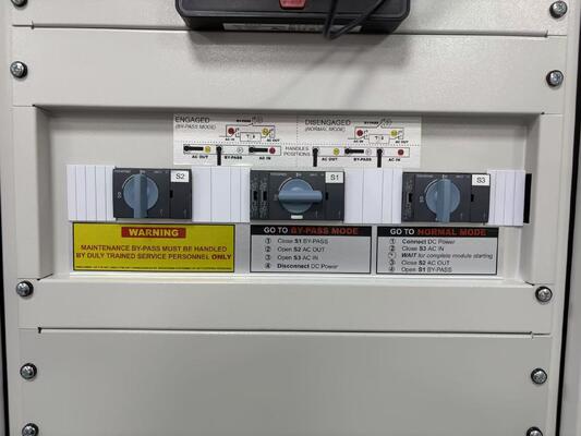 CE+T 36KVA AC DC μετατροπέας ντουλάπι BRAVO 25 48/2303PH 36KVA 24KVA 12KVA ντουλάπι συστήματος