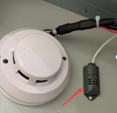 Εξατομικευμένο γαλβανισμένο χάλυβα πάχους 1,5 mm Περίβλημα υπαίθριου ντουλαπιού 14U με κλιματιστικό 1500W για αποθήκευση μπαταρίας τηλεπικοινωνιακού σταθμού