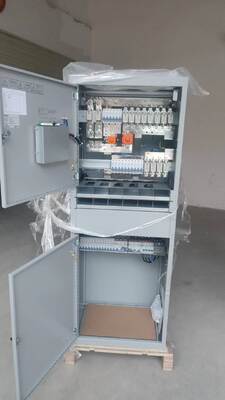 NetSure 731 48V 600A 36kW Σύστημα τροφοδοσίας ενέργειας Vertiv Telecom CC2-X2 με ντουλάπι διανομής εναλλασσόμενου ρεύματος