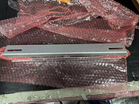 Σύστημα μετατροπέα DC σε AC CE+T Bravo 25 1 Φάσης 110Vdc σε 230Vac 6KVA Αριθμός εξαρτήματος S62AD5E0204SN000K001
