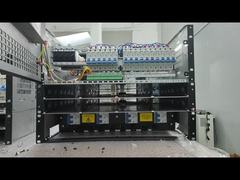 Καθαρό ηλιακό ενσωματωμένο συνεχές ρεύμα Flatpack 2 συστημάτων 3200w 300a ηλιακής ενέργειας τηλεπικοινωνιών